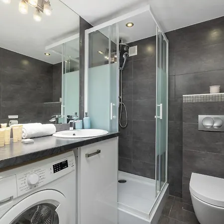 아파트 Przytulny Apartament W Centrum Krakowa By Renters 크라쿠프