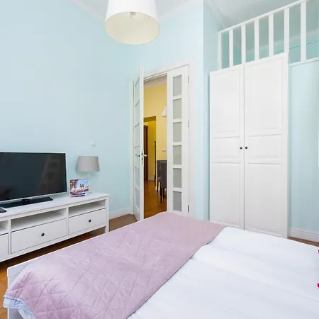 Przytulny Apartament W Centrum Krakowa By Renters 아파트 크라쿠프