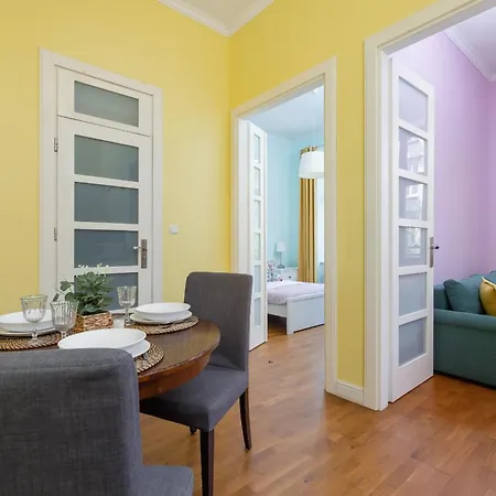 Przytulny Apartament W Centrum Krakowa By Renters 아파트 *